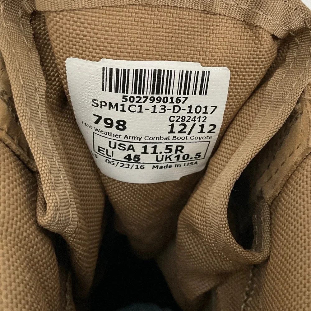 US Army Hot Weather Combat Boot Coyote Brown Vibram Men 11.5R SPM1C1-13-D-1017